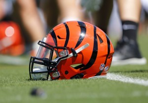 Bengals general helmet (Featured)