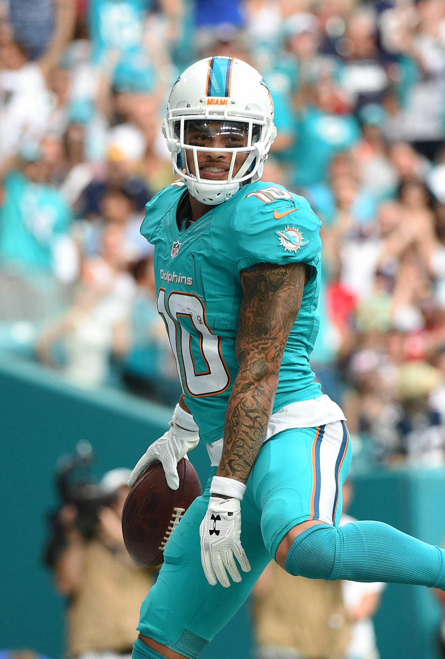 Dolphins Re-Sign Kenny Stills
