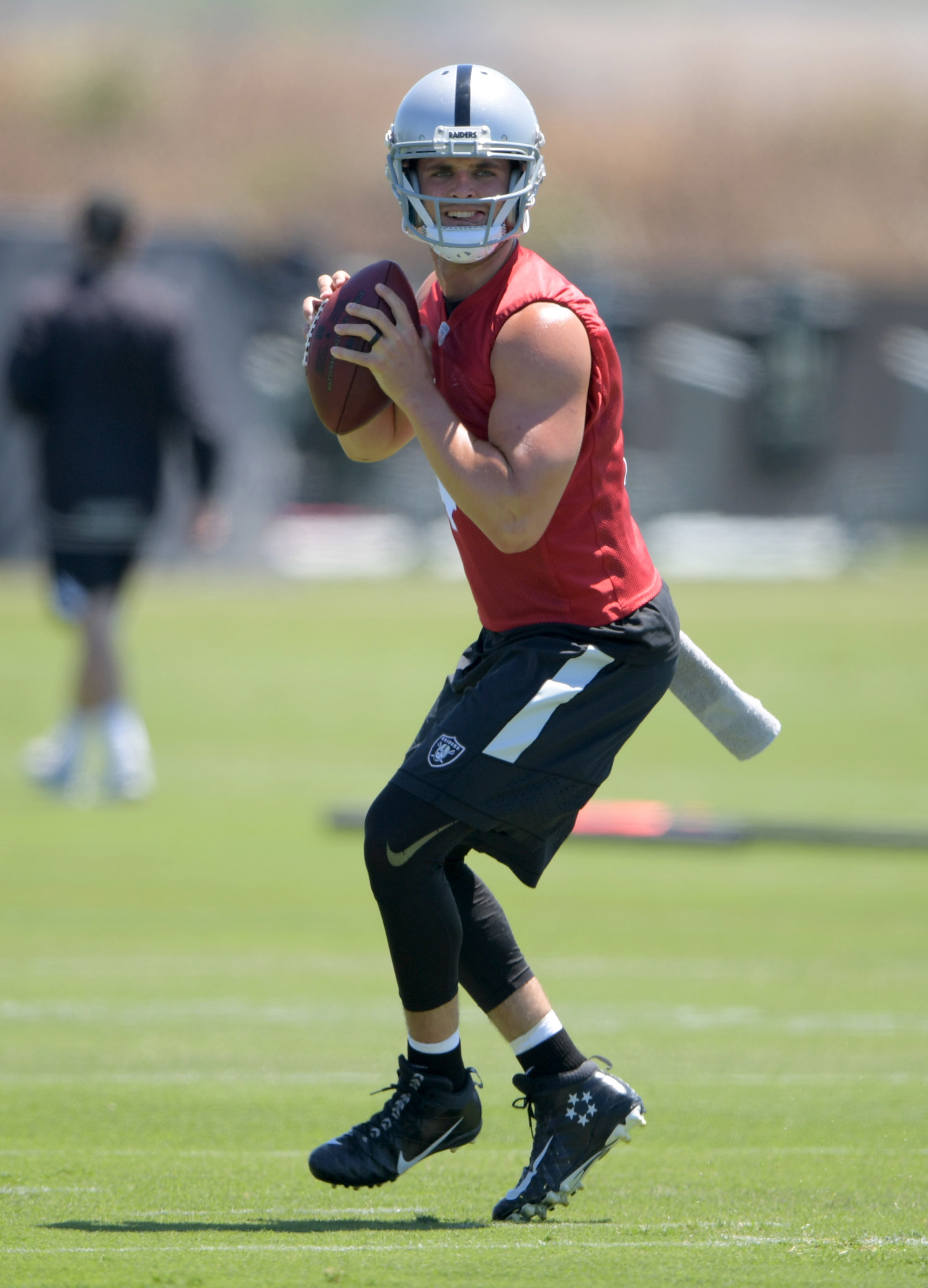 Derek Carr - Pro Football Rumors