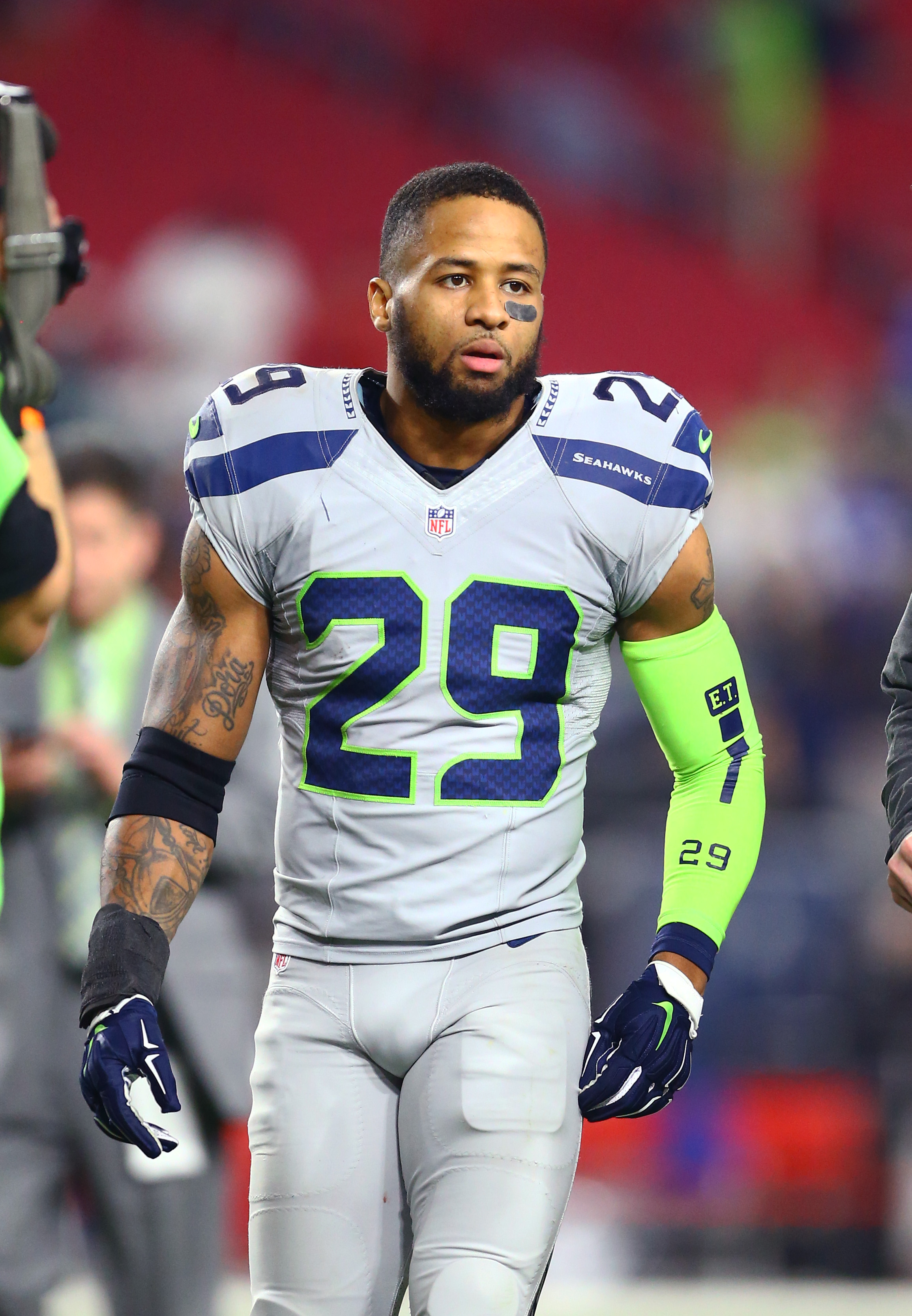 earl thomas 3 jersey