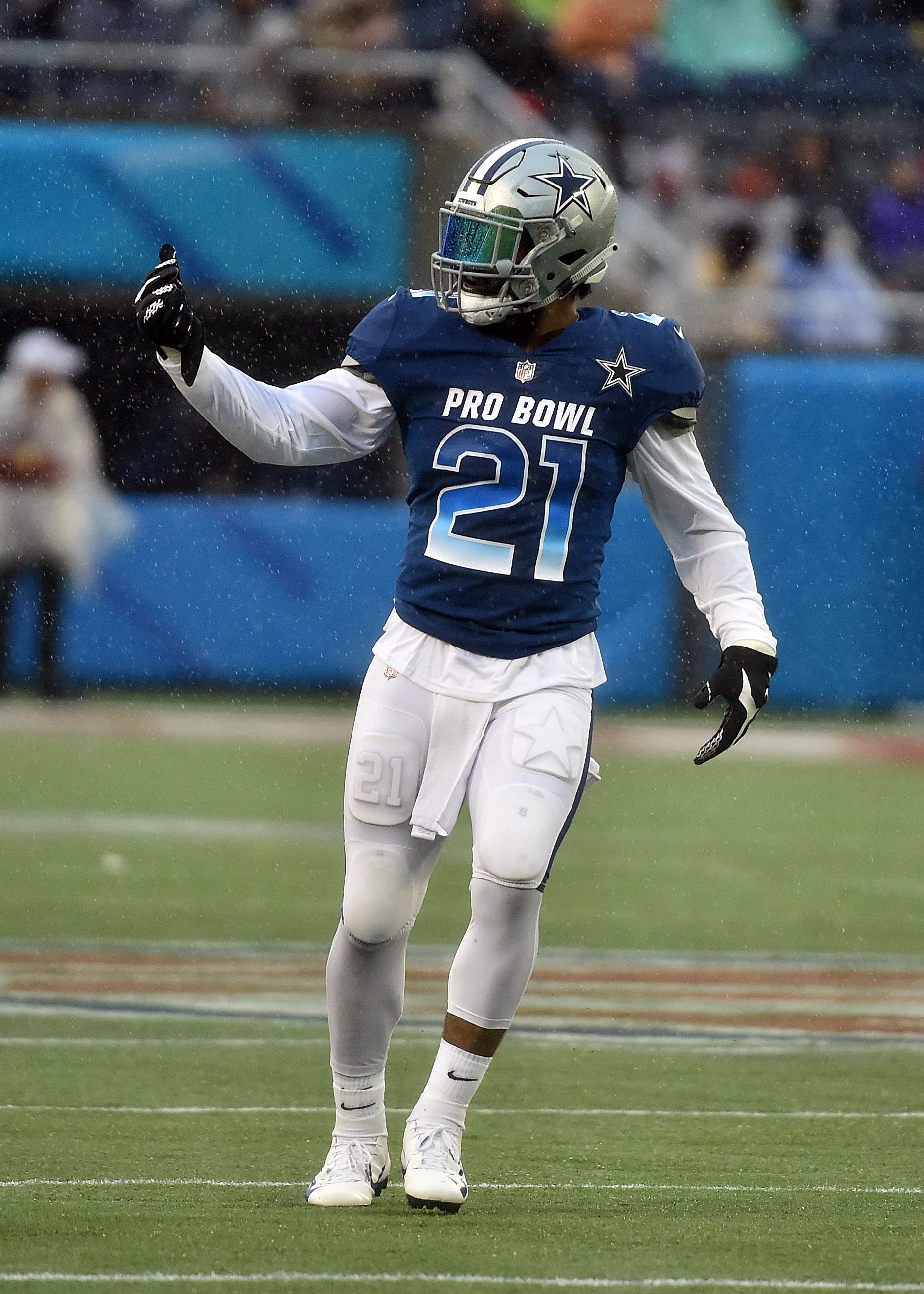 zeke cowboys jersey