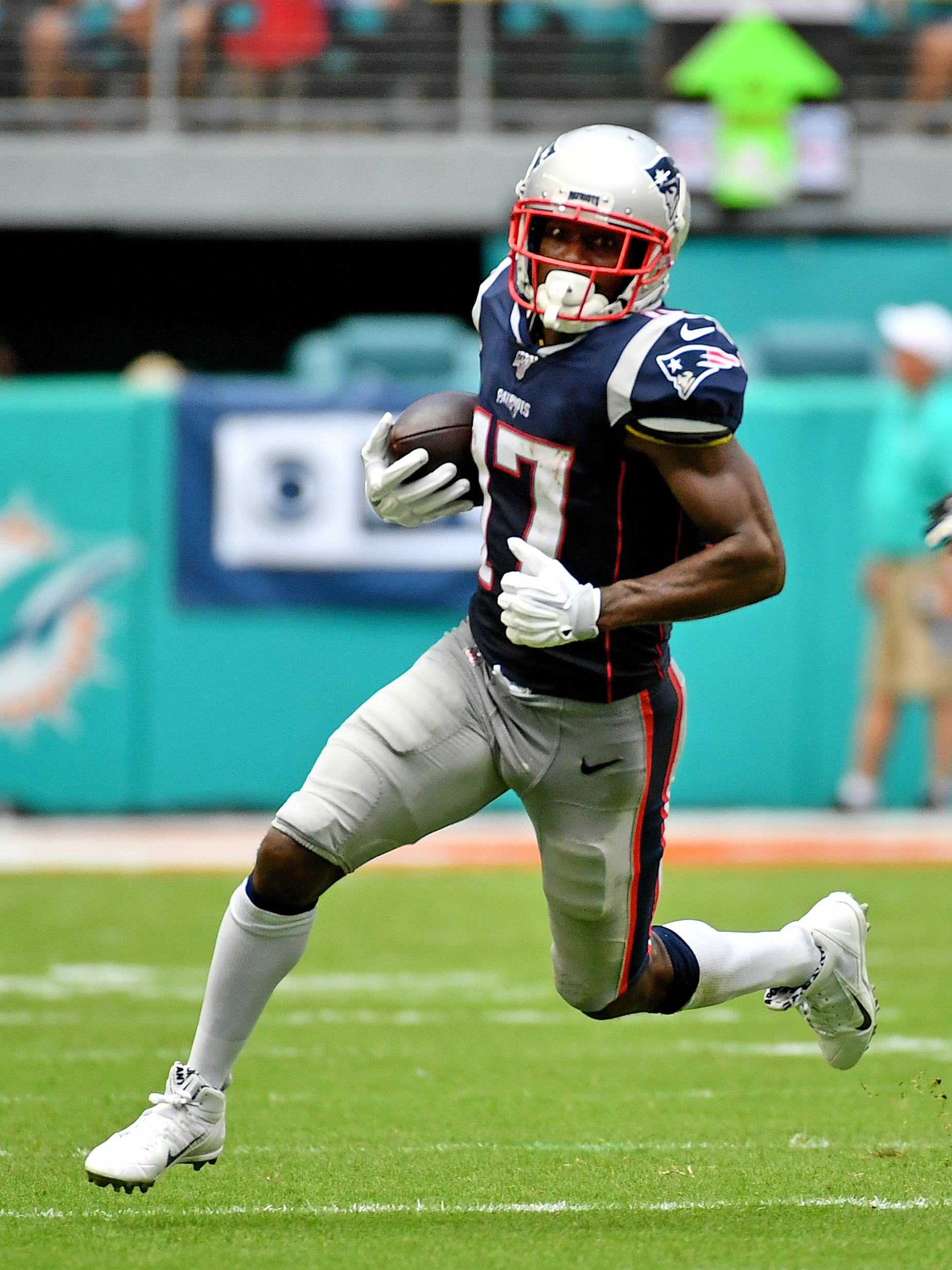 Nfl Wont Prevent Antonio Brown From Playing Yet