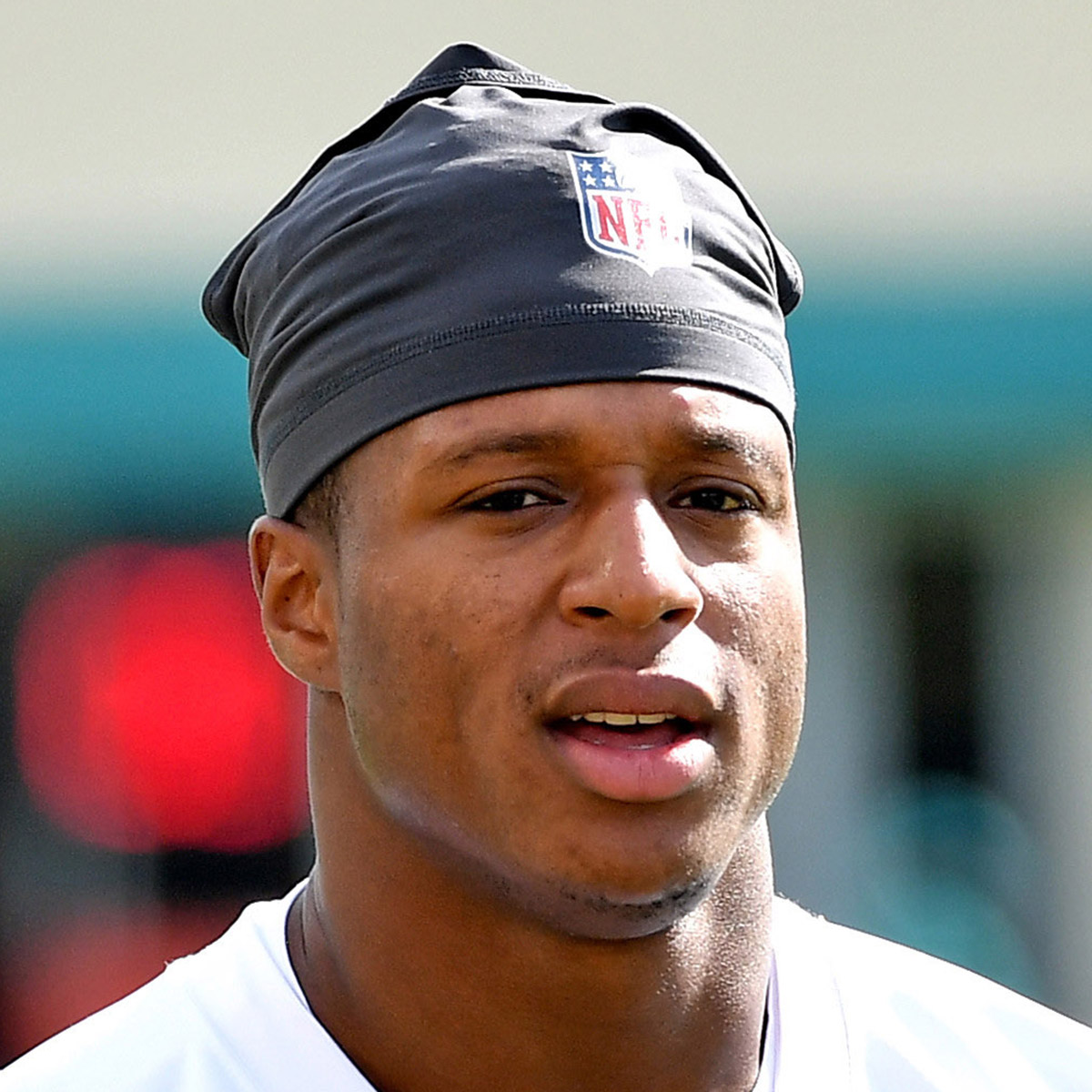 Dolphins Nearing Kenyan Drake Trade